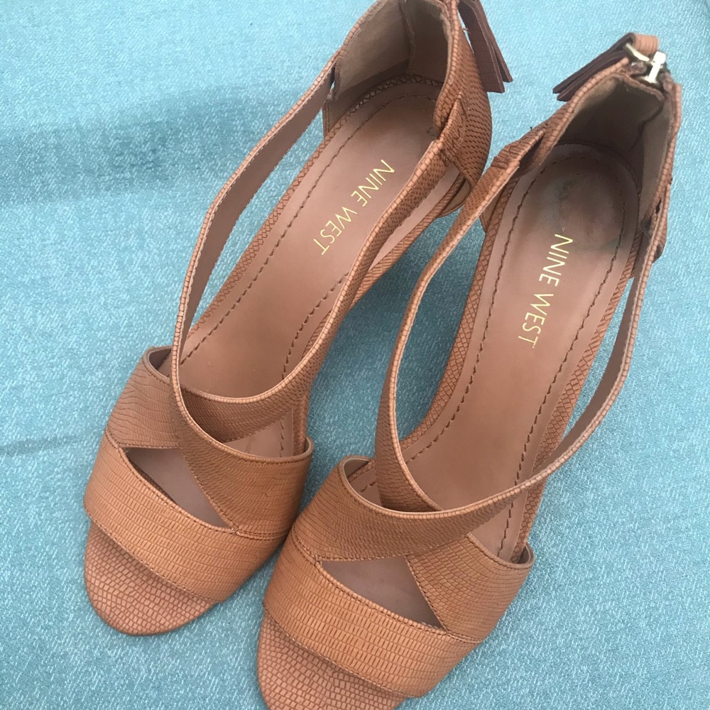 Sandals - Picture 6 of 6